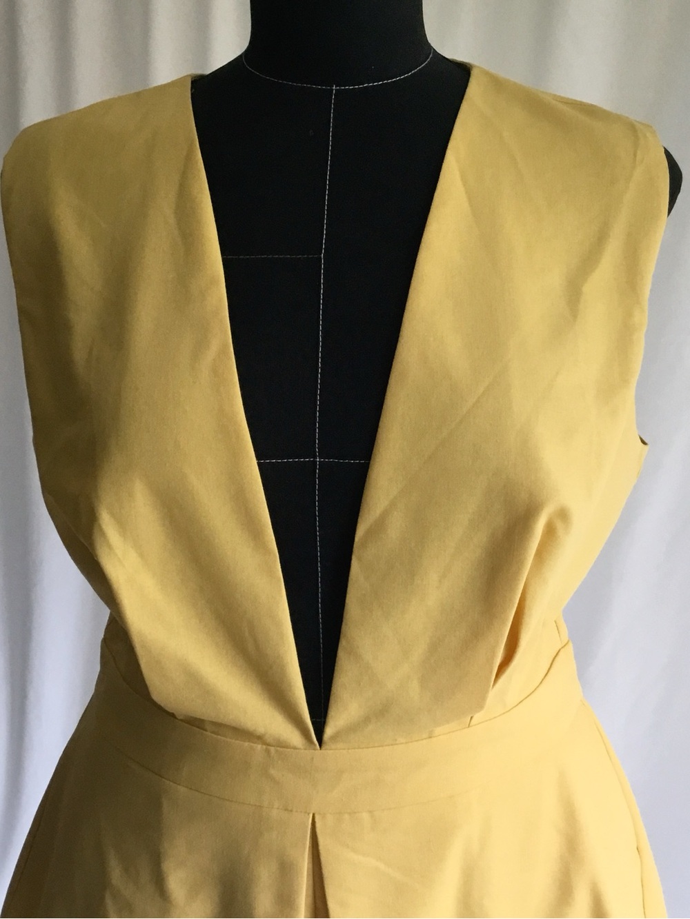 Yellow Deep-V Sleeveless Romper - Picture 2 of 8